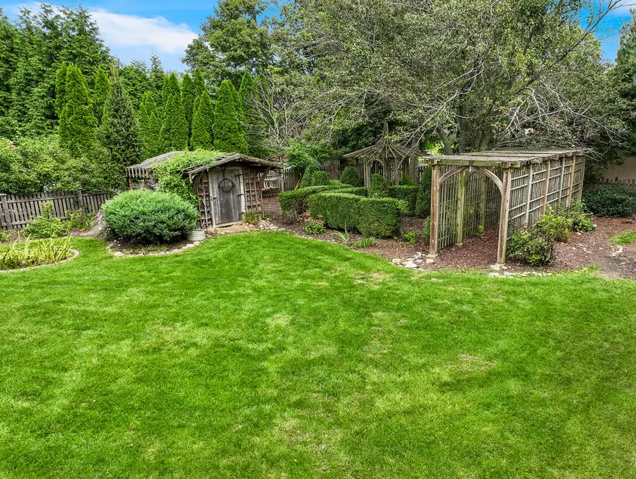 28 Ashlawn Avenue, Oswego, IL 60543 - #3