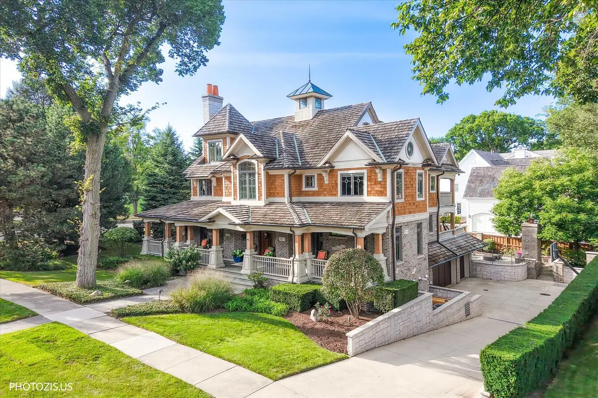 427 W Walnut Street, Hinsdale, IL 60521 - #1