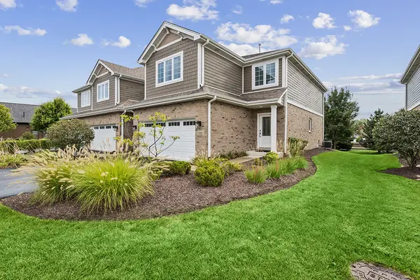12424 Lacey Drive, Lemont, IL 60439