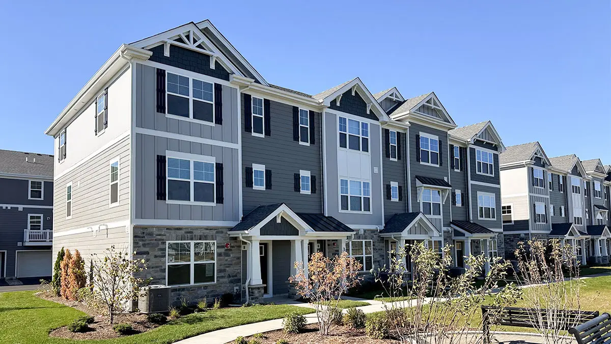 419 Lakeshore Court, Saint Charles, IL 60174 - #1