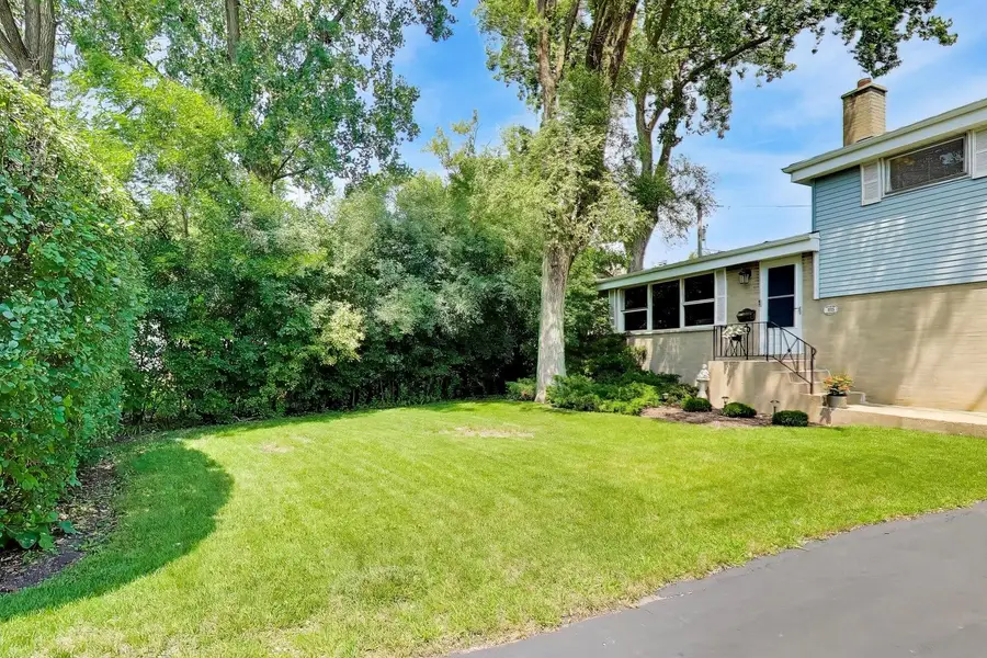 1115 Pfingsten Road, Glenview, IL 60025 - #2