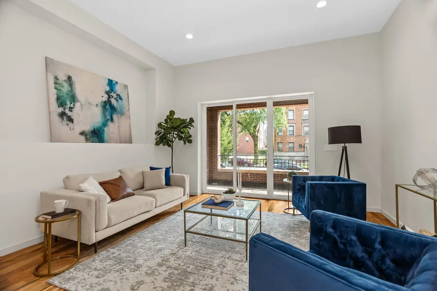 4316 S Michigan Avenue #3S, Chicago, IL 60653 - #2