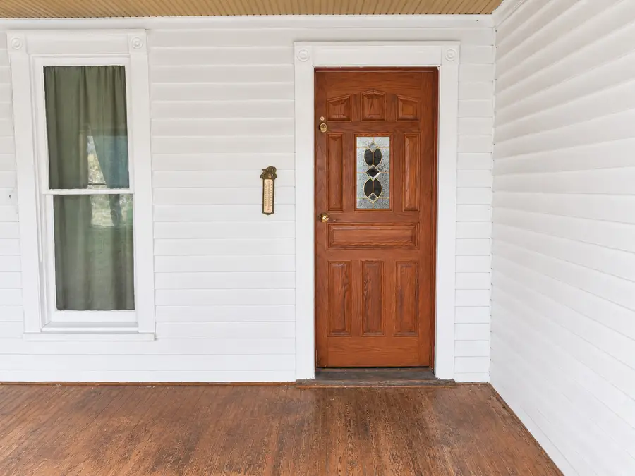 617 S Macon Street, Bement, IL 61813 - #2