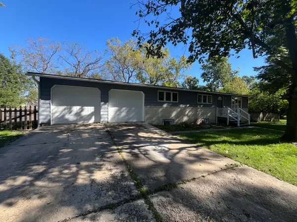 150 Wilson Place, Oswego, IL 60543