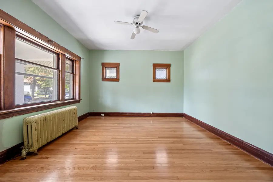 1517 S 57th Avenue, Cicero, IL 60804 - #3