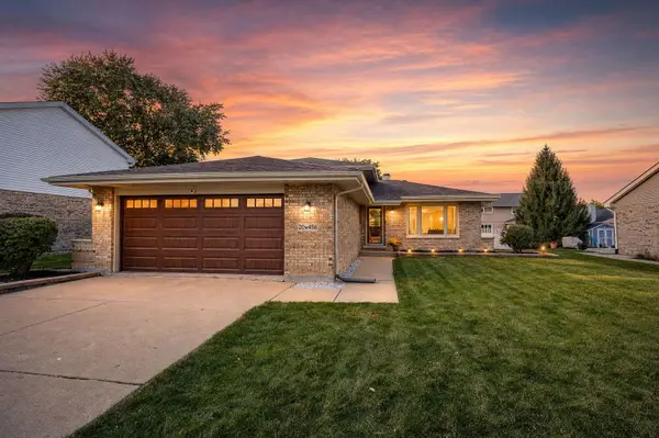 20W456 Westminster Drive, Downers Grove, IL 60516