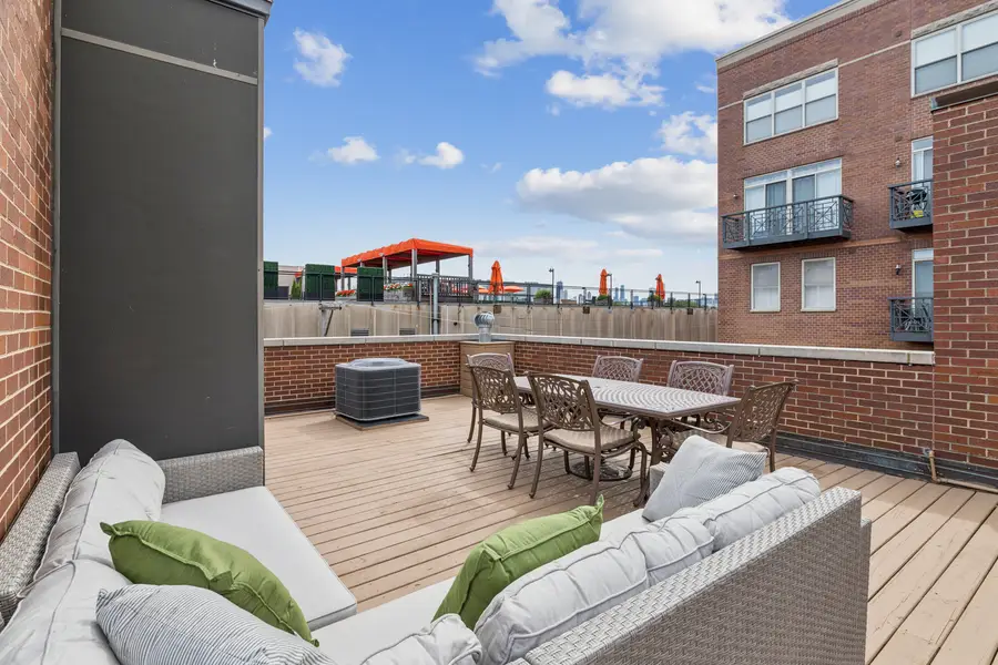 1351 W Altgeld Street #4I, Chicago, IL 60614 - #3