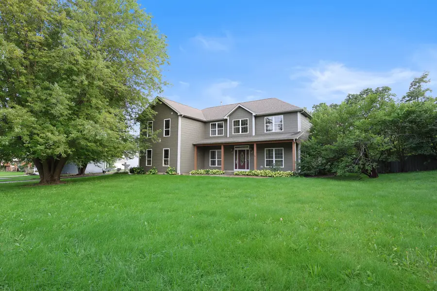 235 E Grand Avenue, Fox Lake, IL 60020 - #2