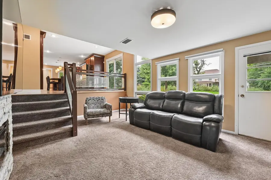 4708 N Burman Drive, Crystal Lake, IL 60014 - #3