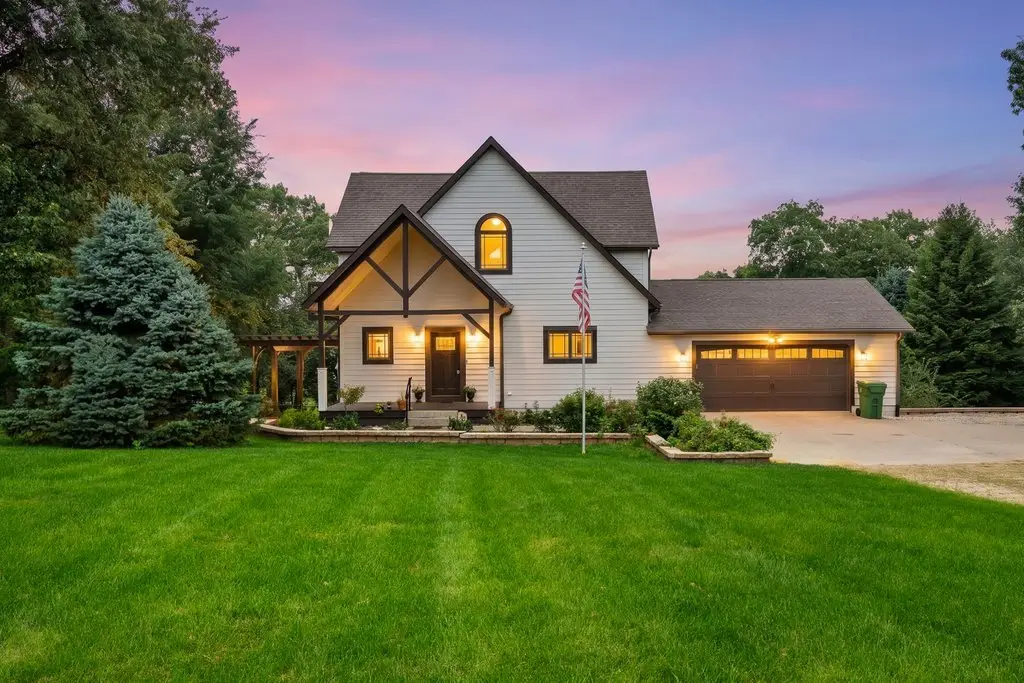 3930 Brandy Lane, Clinton, IA 52732 - #1