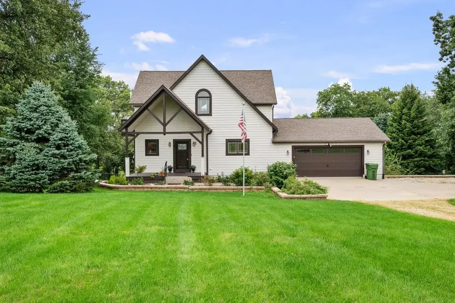 3930 Brandy Lane, Clinton, IA 52732 - #3