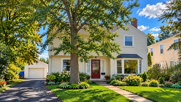 305 N Charlotte Street, Lombard, IL 60148