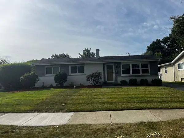 513 E Highland Avenue, Mount Prospect, IL 60056