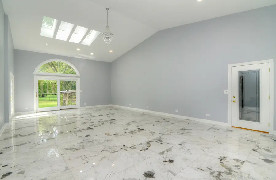5N712 Garden Avenue, Roselle, IL 60172 - #3