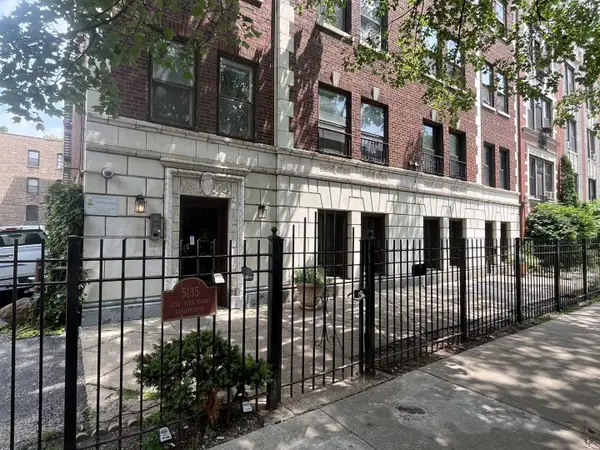 5135 S Kenwood Avenue #406, Chicago, IL 60615