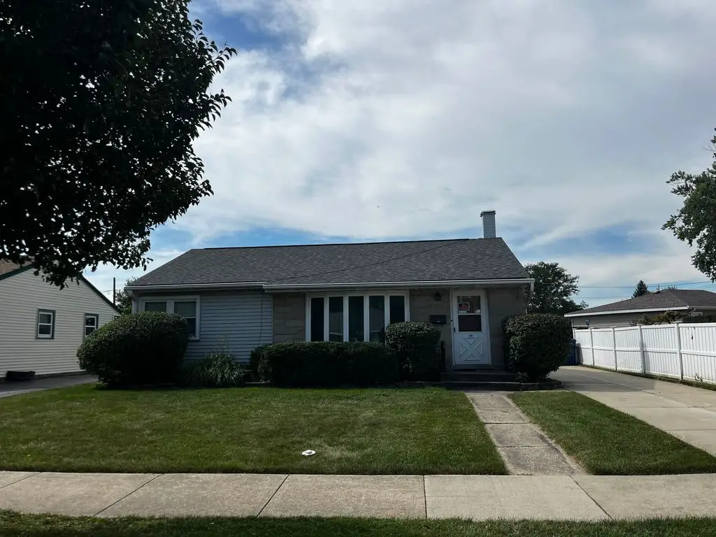 104 N Warrington Road, Des Plaines, IL 60016 - #1