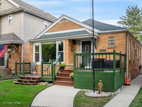 10713 S Sawyer Avenue, Chicago, IL 60655