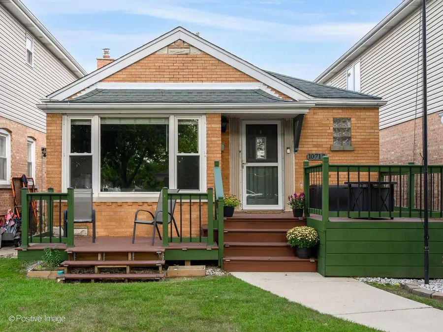 10713 S Sawyer Avenue, Chicago, IL 60655 - #2