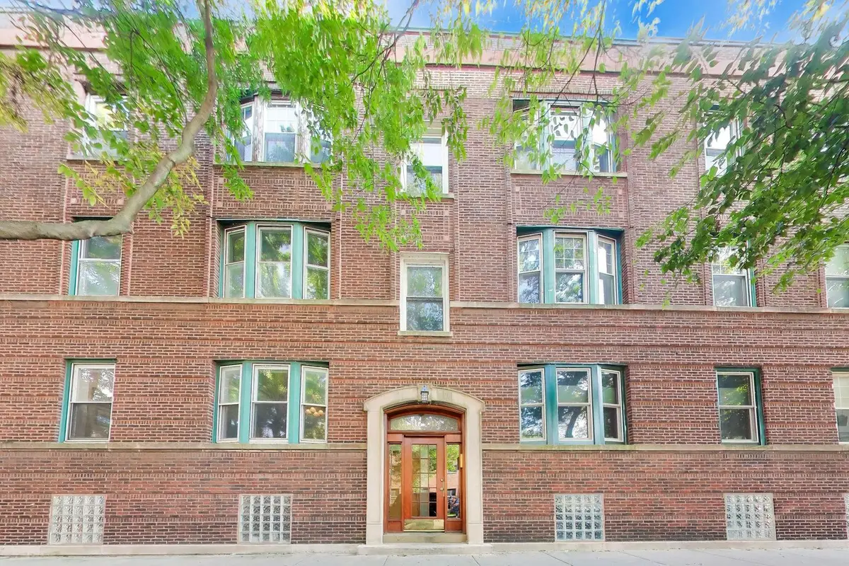 1247 W Leland Avenue #1, Chicago, IL 60640 - #1