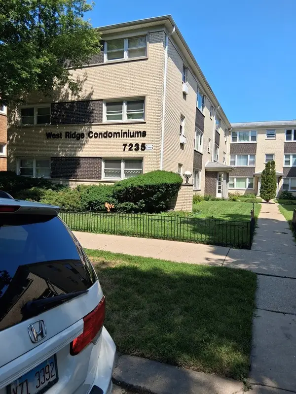 7235 N Hamilton Avenue, Chicago, IL 60645