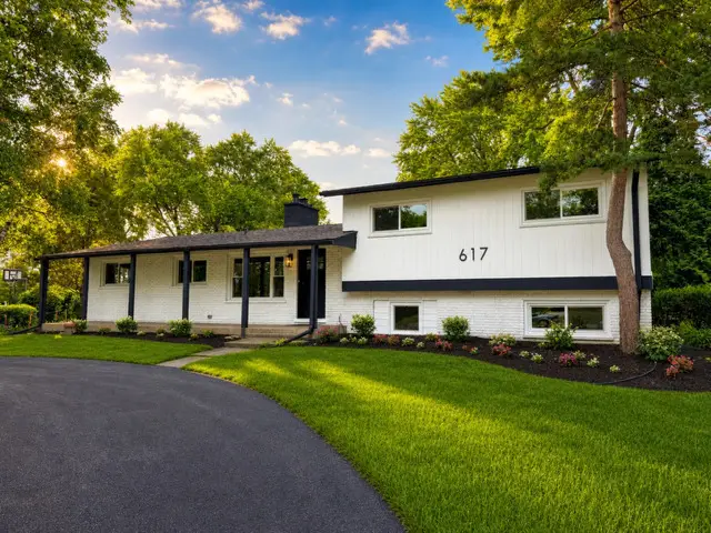 617 S Busse Road, Mount Prospect, IL 60056 - #1