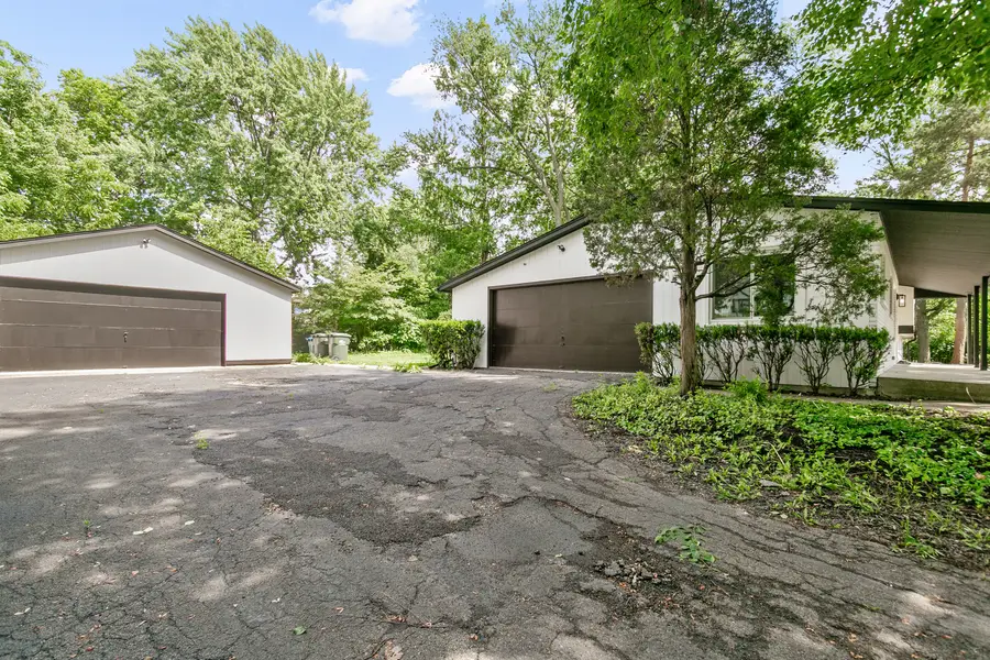 617 S Busse Road, Mount Prospect, IL 60056 - #2