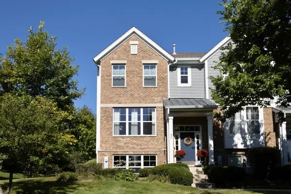 57 Veneto Court, Streamwood, IL 60107