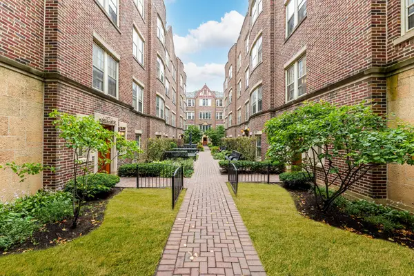 1120 Washington Boulevard #3B, Oak Park, IL 60302