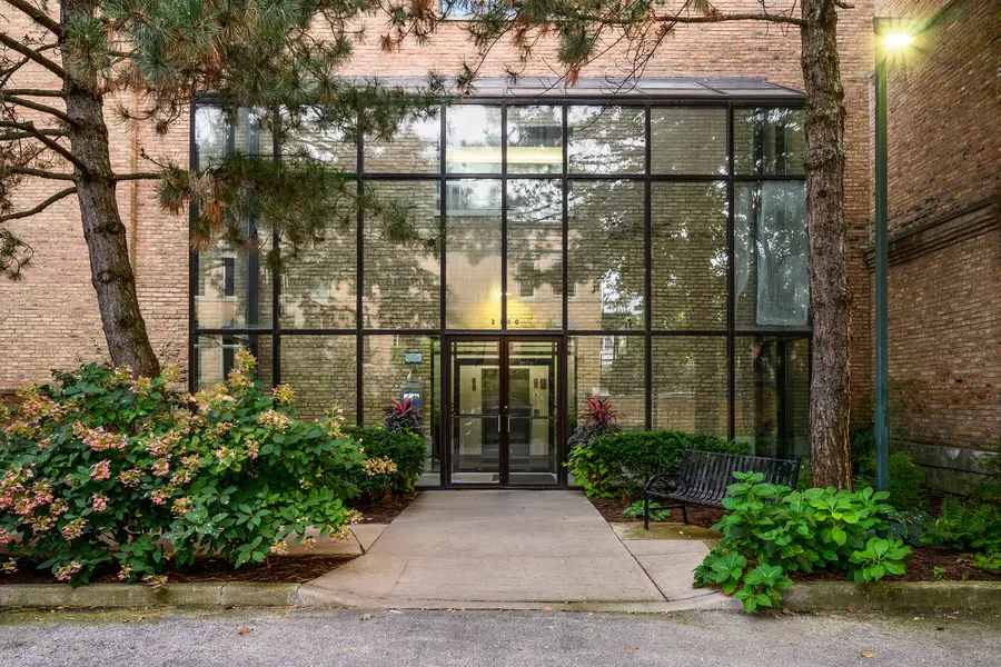 2100 N Racine Avenue #1A, Chicago, IL 60614 - #3