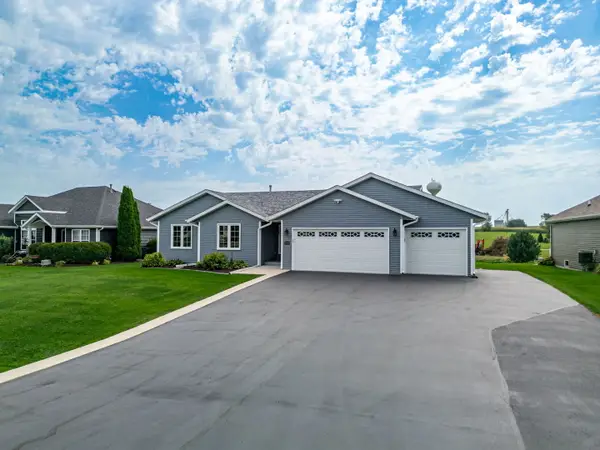 1702 Lorimar Drive, Durand, IL 61024
