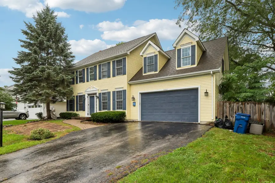 33584 N Almond Road, Grayslake, IL 60030 - #2
