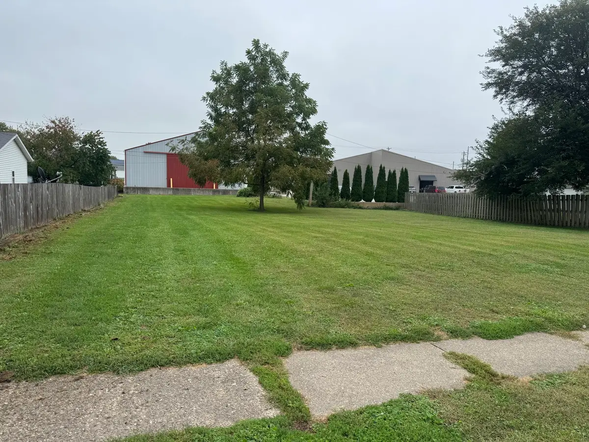 218 N College Avenue, Geneseo, IL 61254 - #1