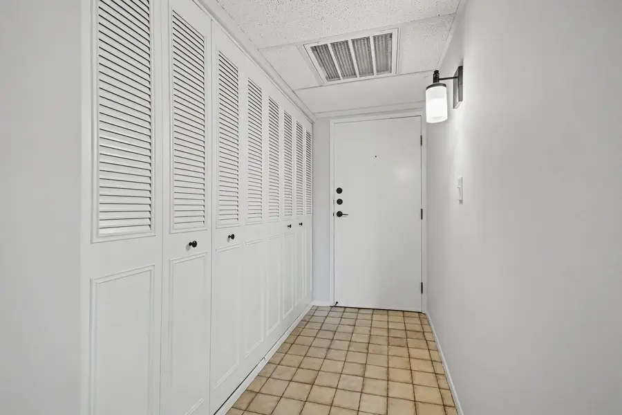 414 Clinton Place #206, River Forest, IL 60305 - #2