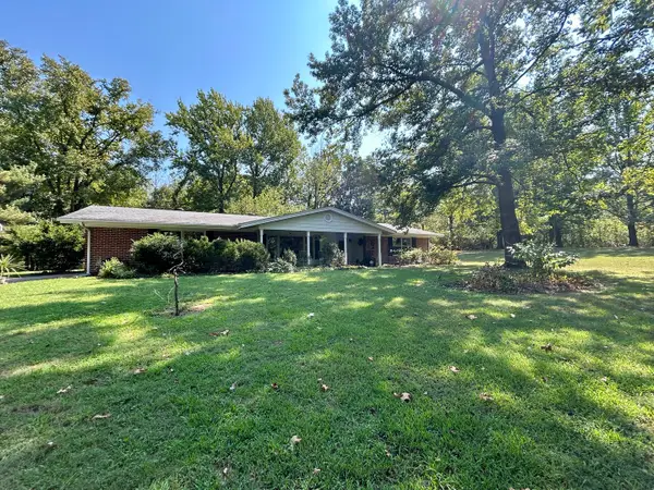 96 New Campfire Road, Carbondale, IL 62903