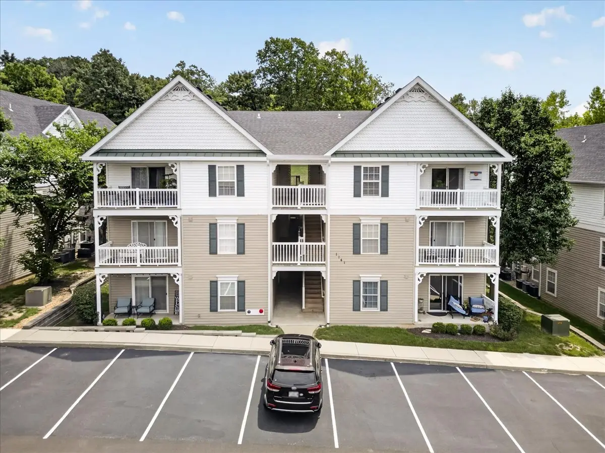 1141 Arbor Creek Drive #1D, Saint Louis, MO 63122 - #1