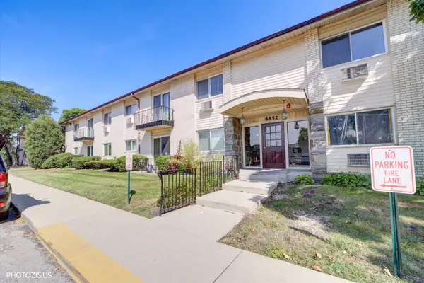 8852 N Leslie Lane #2C, Des Plaines, IL 60016