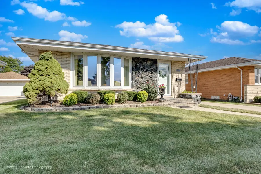2923 Downing Avenue W, Westchester, IL 60154 - #2