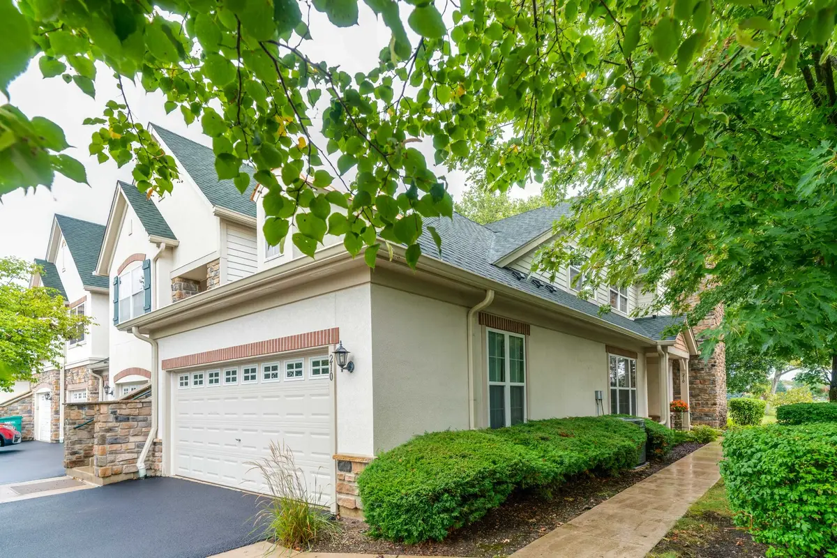 210 Shadow Creek Circle #210, Vernon Hills, IL 60061 - #1