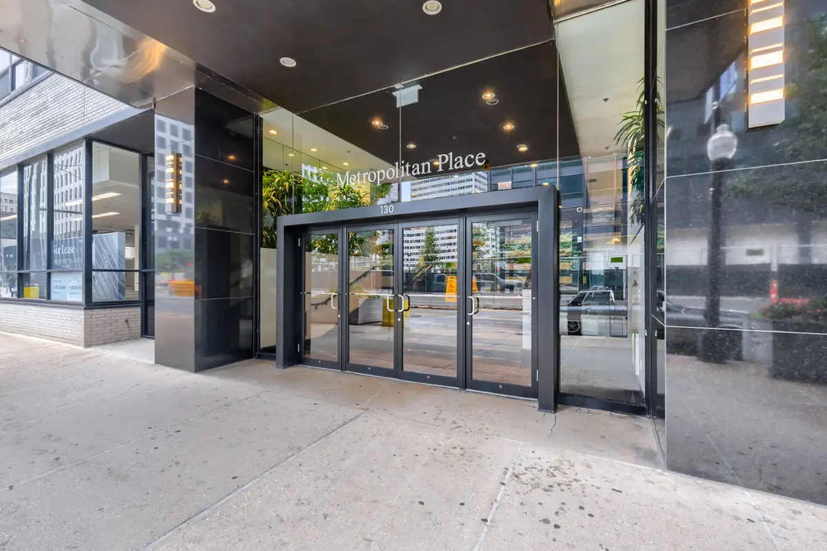 130 S Canal Street #419, Chicago, IL 60606 - #1