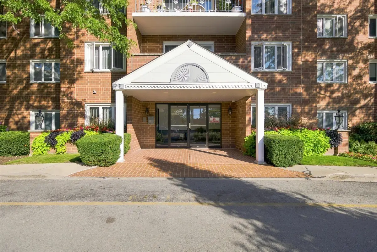 6530 W Irving Park Road #309, Chicago, IL 60634 - #1