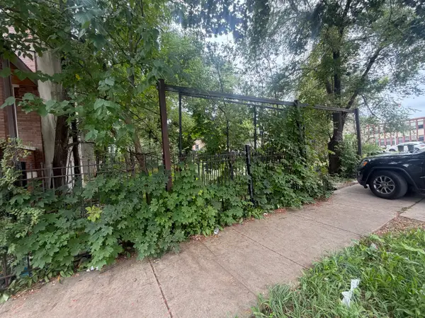 815 S Karlov Avenue, Chicago, IL 60624