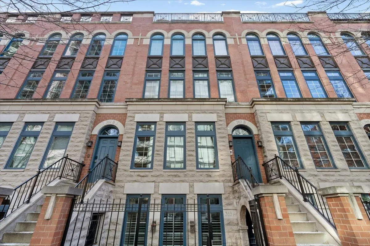 363 W Superior Street #B, Chicago, IL 60654 - #1