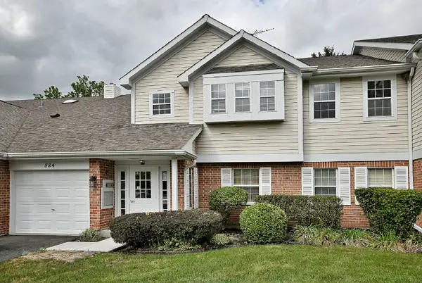884 Pas Court #101, Naperville, IL 60563