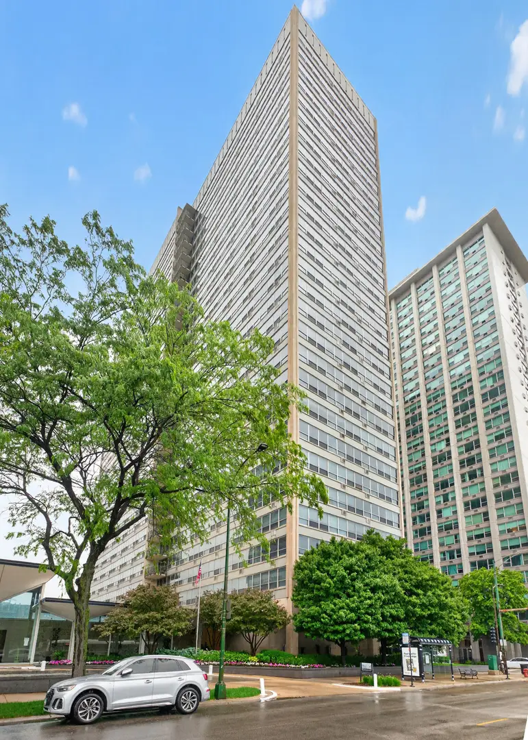 3550 N Lake Shore Drive #1925, Chicago, IL 60657 - #2