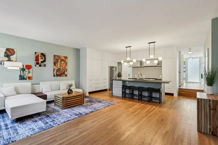 1319 N Sandburg Terrace, Chicago, IL 60610 - #3