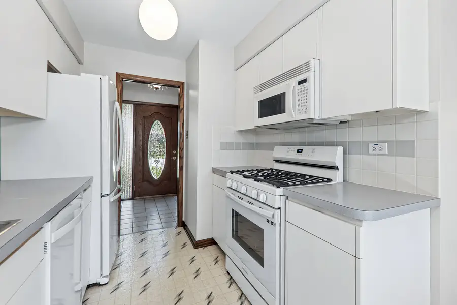 9200 Austin Avenue, Oak Lawn, IL 60453 - #3