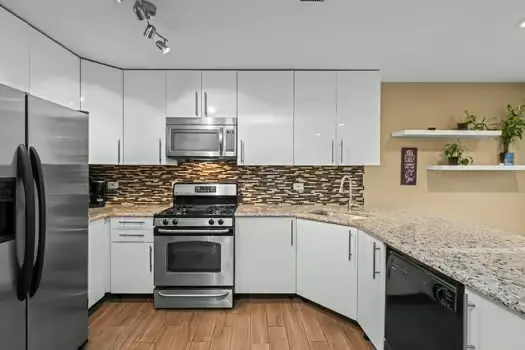 80 Commonwealth Court #3, Vernon Hills, IL 60061 - #3
