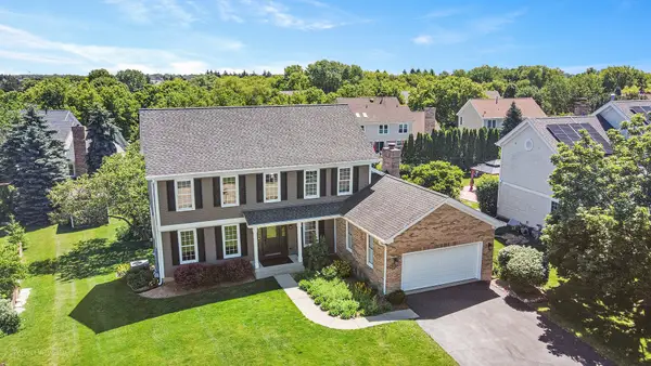 17325 W Westwind Drive, Gurnee, IL 60031
