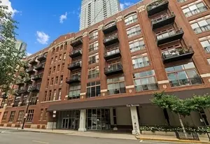 360 W Illinois Street #8A, Chicago, IL 60654