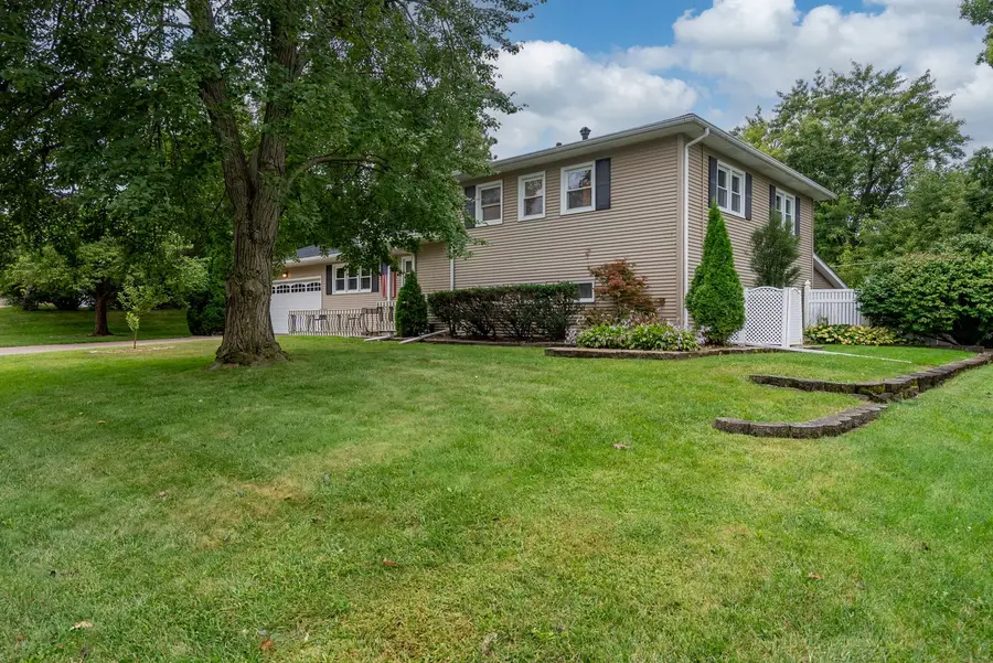 2236 Olympia Drive, Bettendorf, IA 52722 - #3
